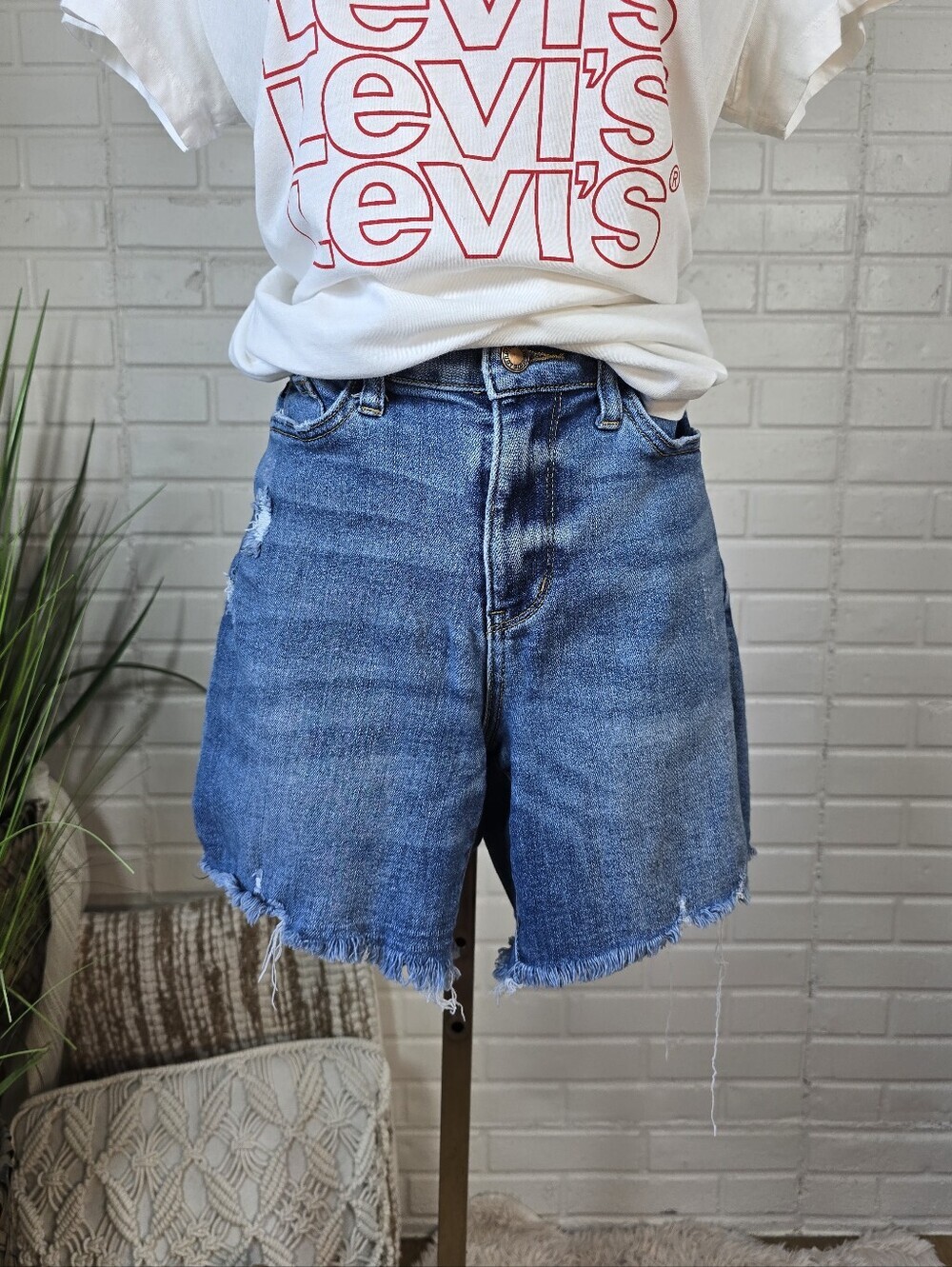 Judy Blue Denim High Rise Frayed Hem Cut Off Shorts Small 6 Inch